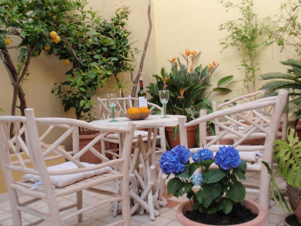 Petrino Aparthotel Rhodes City Exterior photo